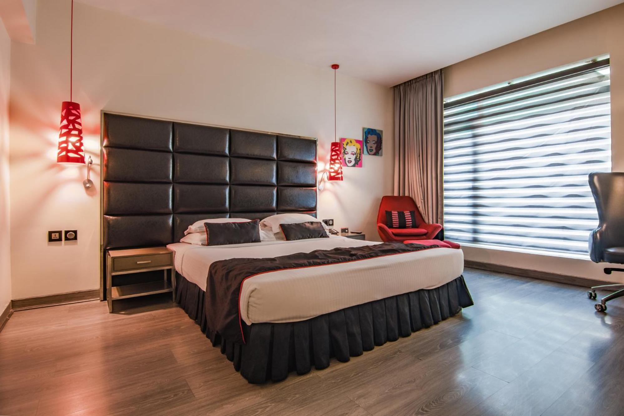 Aauris Hotel Kolkata